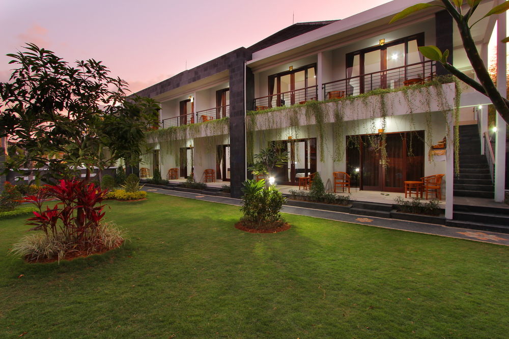 Srikandi Inn Kuta Selatan Eksteriør bilde