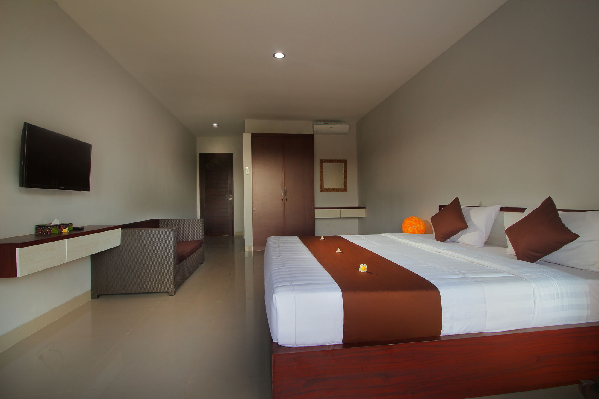 Srikandi Inn Kuta Selatan Eksteriør bilde