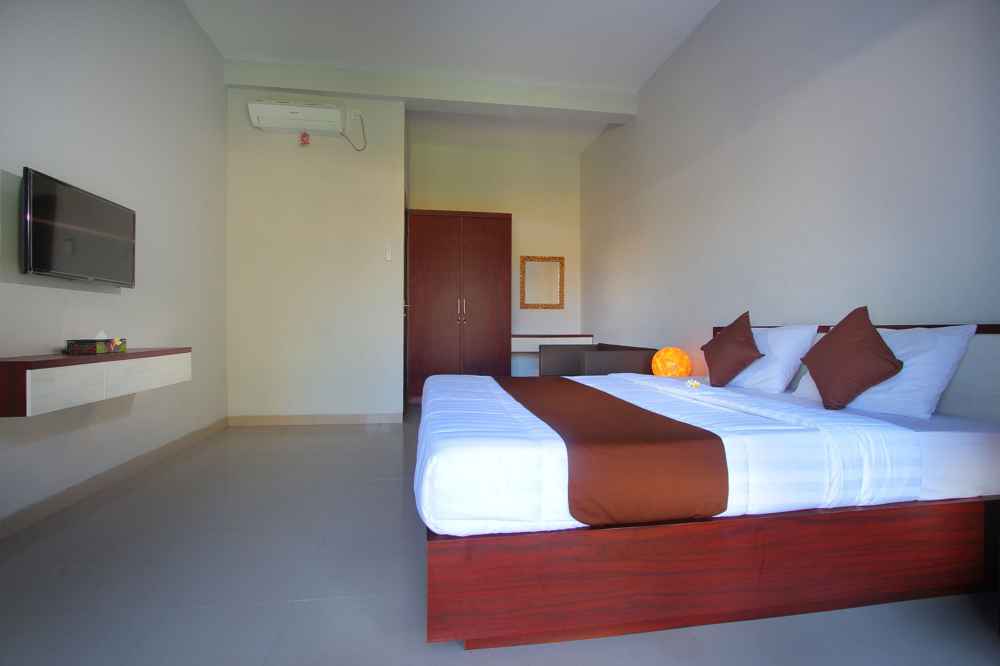 Srikandi Inn Kuta Selatan Eksteriør bilde